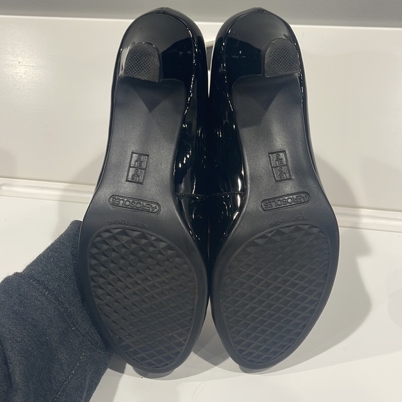 Women’s Aerosoles Heelrest Size 8 Black Heels - Picture 6 of 6